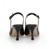 Czarne czółenka z paskiem na szpilce