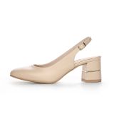 Beżowe czółenka z paskiem na stabilnym klocku