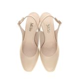 Beżowe czółenka z paskiem na stabilnym klocku